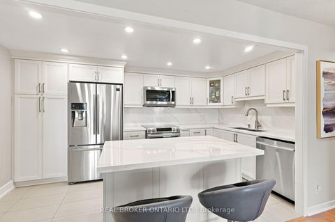 Photo 4 at 2207 - 205 Wynford Drive, Flemingdon Park, Toronto