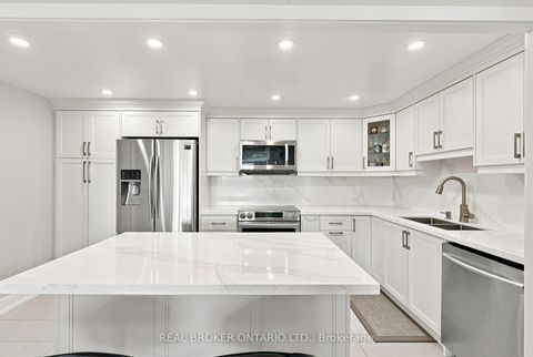 Photo 5 at 2207 - 205 Wynford Drive, Flemingdon Park, Toronto