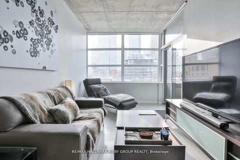 Photo 3 at 606 - 478 King Street W, Waterfront Communities C1, Toronto