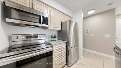 Photo 11 at 1708 - 31 Bales Avenue, Willowdale East, Toronto