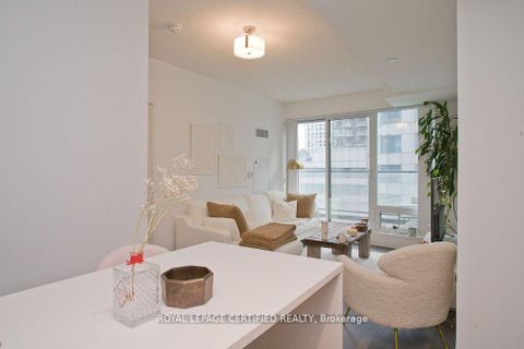 Photo 7 at 1905 - 125 Blue Jays Way, Bay Street Corridor, Toronto