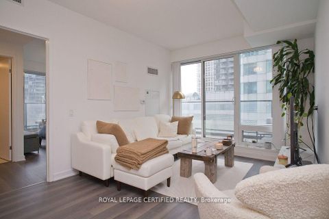 Photo 9 at 1905 - 125 Blue Jays Way, Bay Street Corridor, Toronto