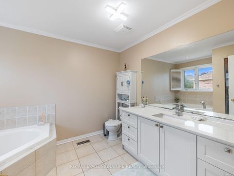 Photo 18 at 26 Tomscot Avenue, Oak Ridges, Richmond Hill
