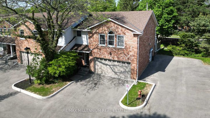 Photo 1 at 11 - 230 Meadowbrook Drive, Ancaster, Hamilton