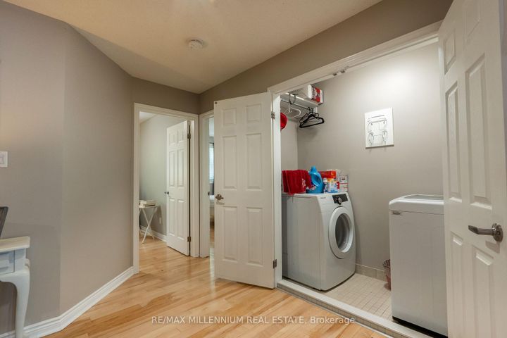 Photo 10 at 11 - 230 Meadowbrook Drive, Ancaster, Hamilton