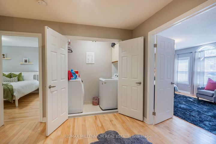 Photo 15 at 11 - 230 Meadowbrook Drive, Ancaster, Hamilton