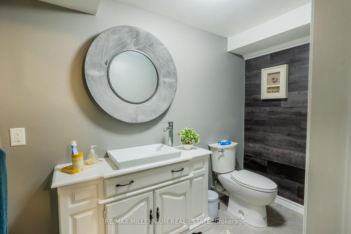 Photo 16 at 11 - 230 Meadowbrook Drive, Ancaster, Hamilton