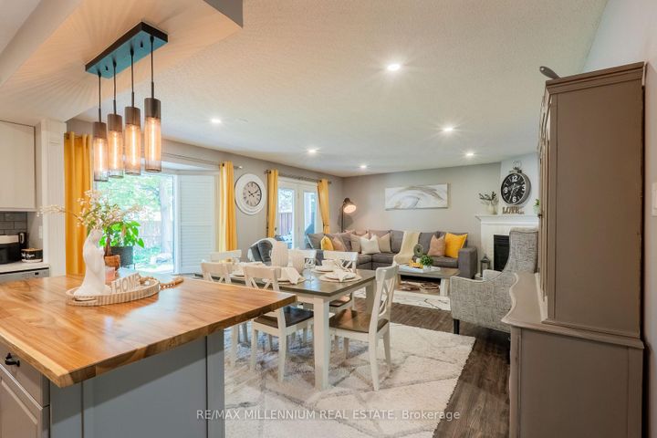 Photo 22 at 11 - 230 Meadowbrook Drive, Ancaster, Hamilton