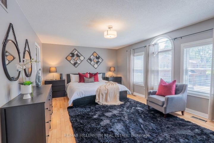 Photo 33 at 11 - 230 Meadowbrook Drive, Ancaster, Hamilton
