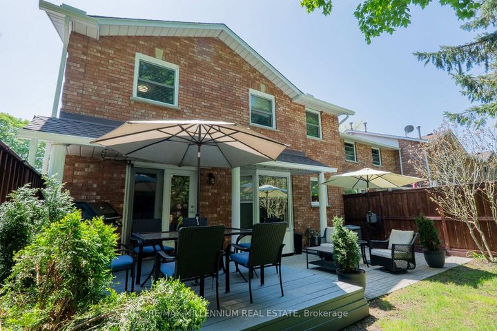 Photo 35 at 11 - 230 Meadowbrook Drive, Ancaster, Hamilton