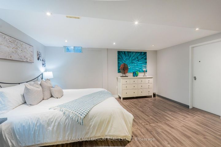 Photo 36 at 11 - 230 Meadowbrook Drive, Ancaster, Hamilton