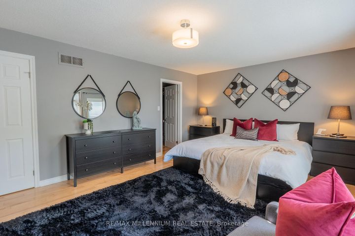 Photo 39 at 11 - 230 Meadowbrook Drive, Ancaster, Hamilton