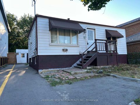 Photo 1 at 177 Magnolia Avenue, Kennedy Park, Toronto