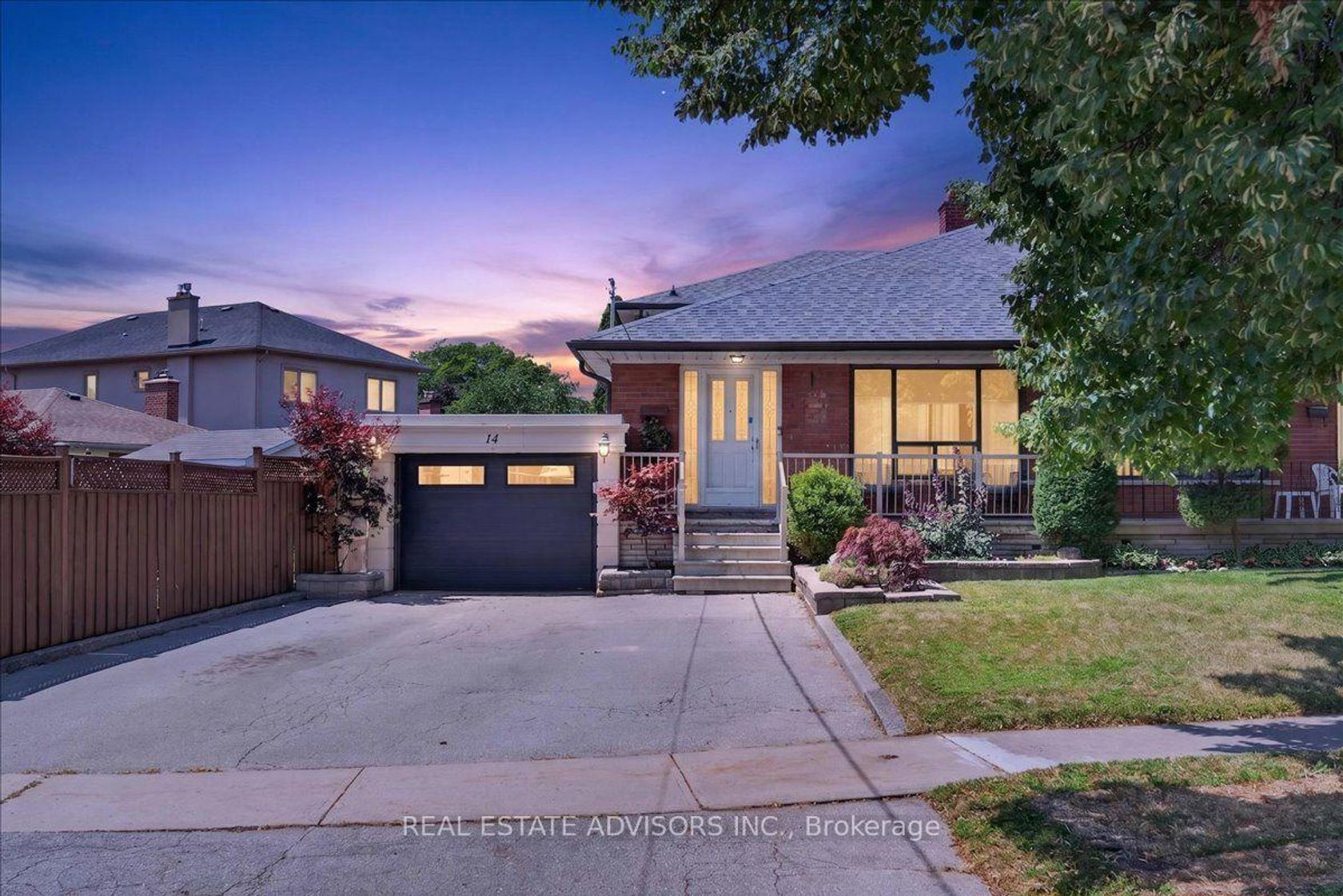 14 Grampian Crescent, Humber Summit, Toronto photo 4