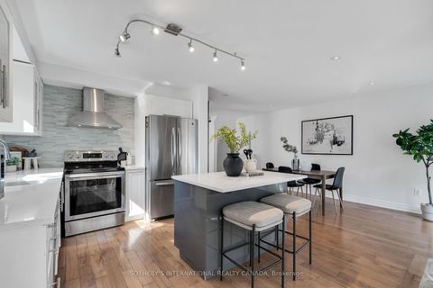 Photo 3 at 406 Pinnacle Trail, Bayview Wellington, Aurora