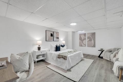 Photo 13 at 406 Pinnacle Trail, Bayview Wellington, Aurora