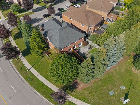 Photo 17 at 406 Pinnacle Trail, Bayview Wellington, Aurora