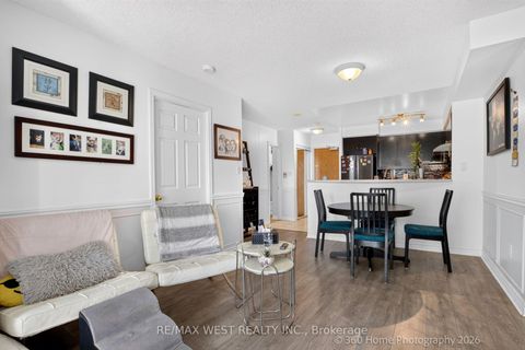 Photo 10 at 706 - 7 Lorraine Drive, Willowdale West, Toronto