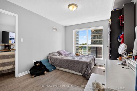 Photo 17 at 706 - 7 Lorraine Drive, Willowdale West, Toronto