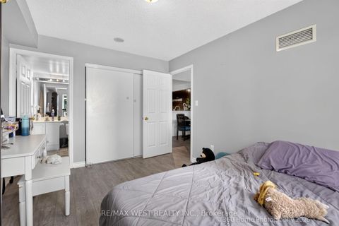 Photo 18 at 706 - 7 Lorraine Drive, Willowdale West, Toronto