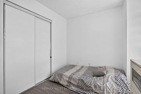 Photo 21 at 706 - 7 Lorraine Drive, Willowdale West, Toronto