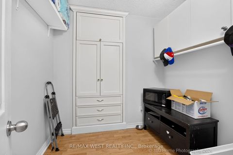 Photo 22 at 706 - 7 Lorraine Drive, Willowdale West, Toronto