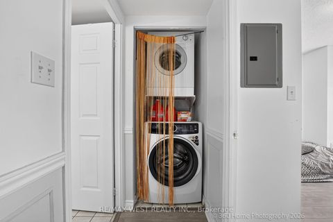 Photo 23 at 706 - 7 Lorraine Drive, Willowdale West, Toronto