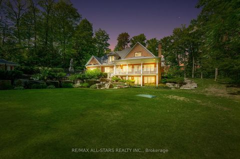 Photo 1 at 3 Bridgewater Drive, Rural Richmond Hill, Richmond Hill