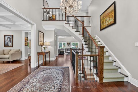 Photo 11 at 3 Bridgewater Drive, Rural Richmond Hill, Richmond Hill