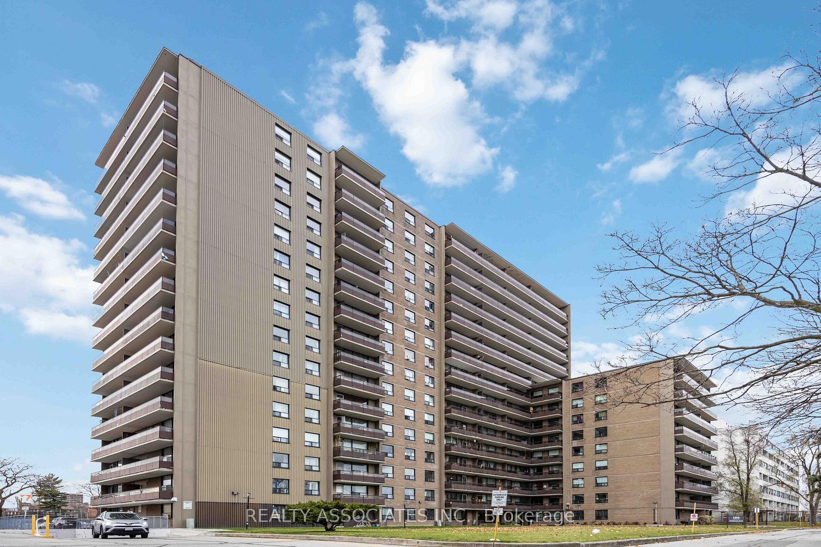 811 - 180 Markham Road, Scarborough Village, Toronto photo 1