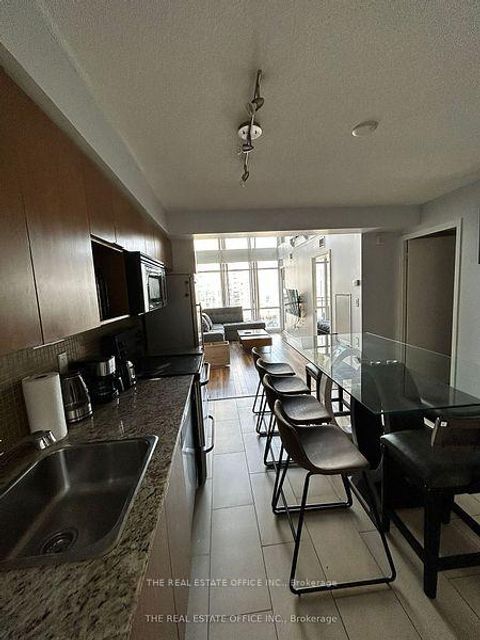 Photo 5 at 2808 - 15 Fort York Boulevard, Waterfront Communities C1, Toronto