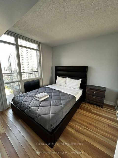 Photo 14 at 2808 - 15 Fort York Boulevard, Waterfront Communities C1, Toronto