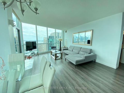 Photo 5 at UPH 2 - 219 Fort York Boulevard, Niagara, Toronto