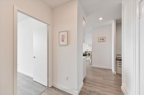 Photo 16 at Ph 5801 - 8 Eglinton Avenue E, Mount Pleasant West, Toronto