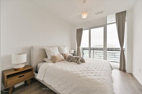Photo 17 at Ph 5801 - 8 Eglinton Avenue E, Mount Pleasant West, Toronto