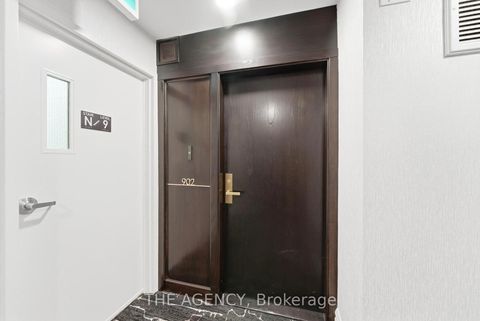 Photo 4 at 902 - 900 Yonge Street, Annex, Toronto