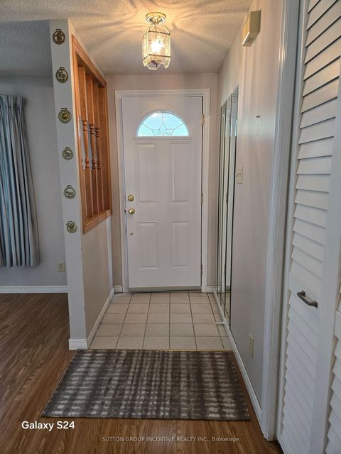 Photo 1 at 36 Weeping Willow Drive, Rural Innisfil, Innisfil