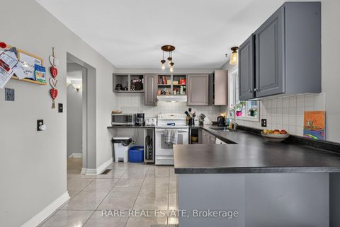 Photo 6 at 25 Edgewood Crescent, New Lowell, Clearview