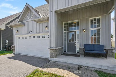Photo 2 at 214 SPRINGFIELD Crescent, Stayner, Clearview