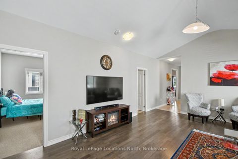 Photo 9 at 214 SPRINGFIELD Crescent, Stayner, Clearview