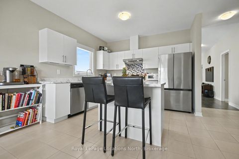 Photo 16 at 214 SPRINGFIELD Crescent, Stayner, Clearview