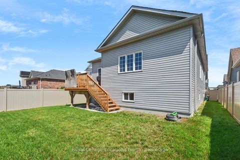 Photo 42 at 214 SPRINGFIELD Crescent, Stayner, Clearview