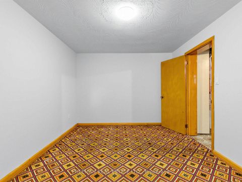 Photo 18 at 380 Glenholme Avenue, Oakwood Village, Toronto