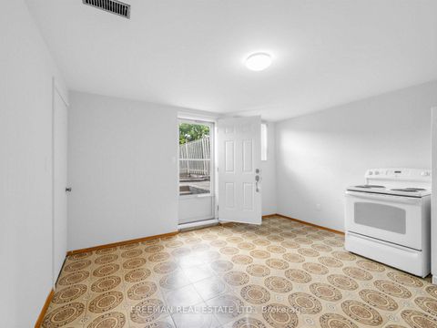 Photo 20 at 380 Glenholme Avenue, Oakwood Village, Toronto