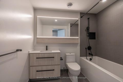 Photo 5 at 907 - 425 Front Street E, Waterfront Communities C8, Toronto