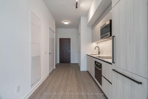 Photo 8 at 907 - 425 Front Street E, Waterfront Communities C8, Toronto