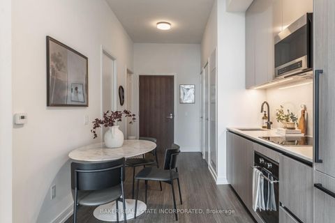 Photo 1 at 611 - 425 Front Street E, Waterfront Communities C8, Toronto