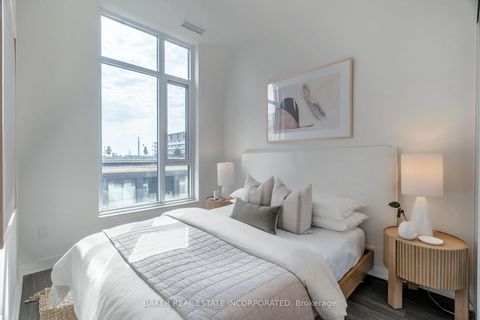 Photo 4 at 611 - 425 Front Street E, Waterfront Communities C8, Toronto