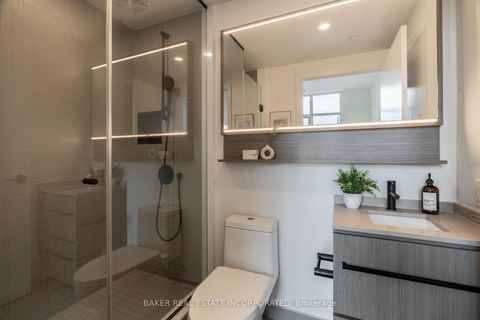 Photo 6 at 611 - 425 Front Street E, Waterfront Communities C8, Toronto