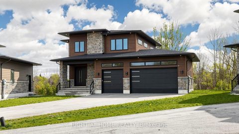 Photo 1 at 14 Dixon Court, Painswick North, Barrie